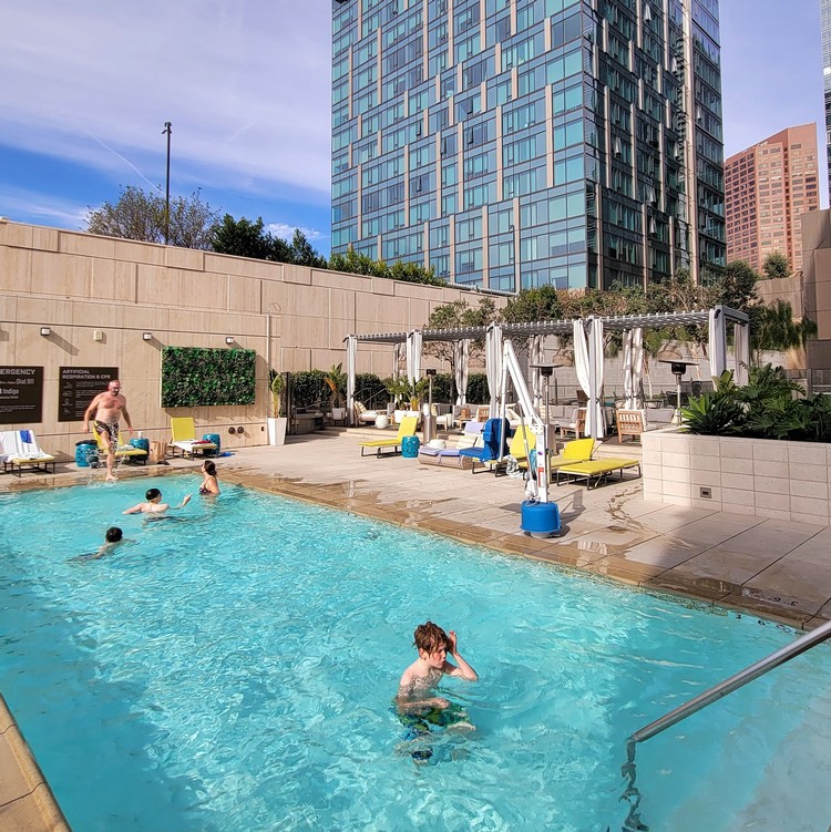 Outdoor rooftop pool at Hotel Indigo Los Angeles Downtown