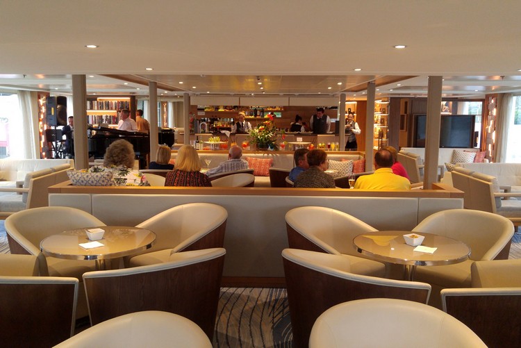 European river cruise, Lounge on Viking Osfrid, Portugal, Douro River Cruise
