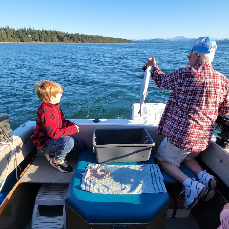 Campbell River salmon fishing for families, Painter's Lodge fishing packages