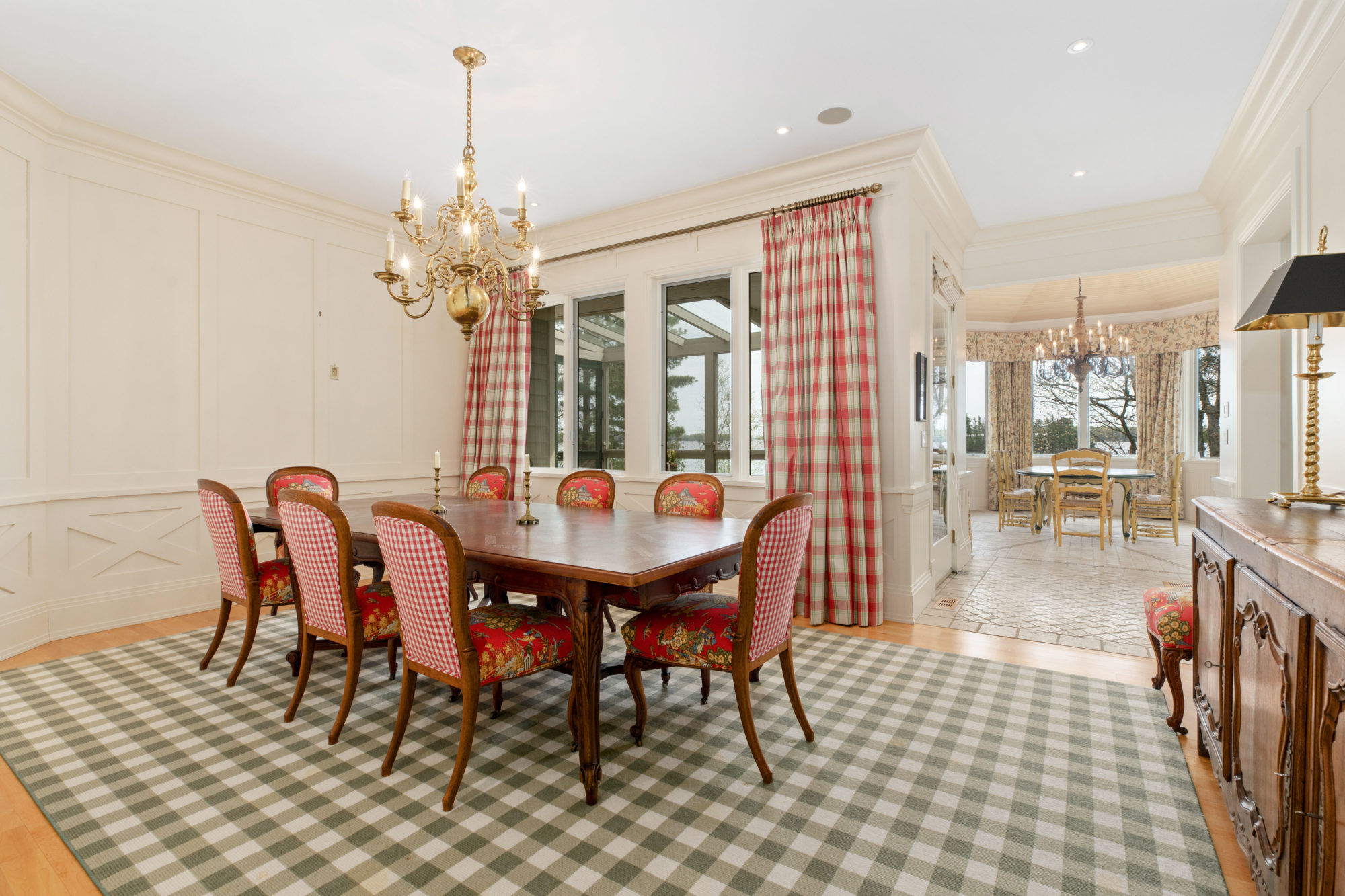 The home has both a formal dining room and a breakfast nook. 