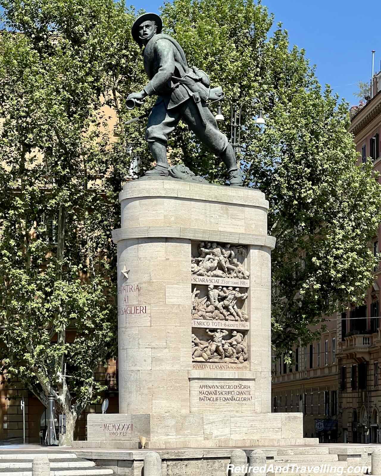 Statue - Start An Italy Visit In Rome