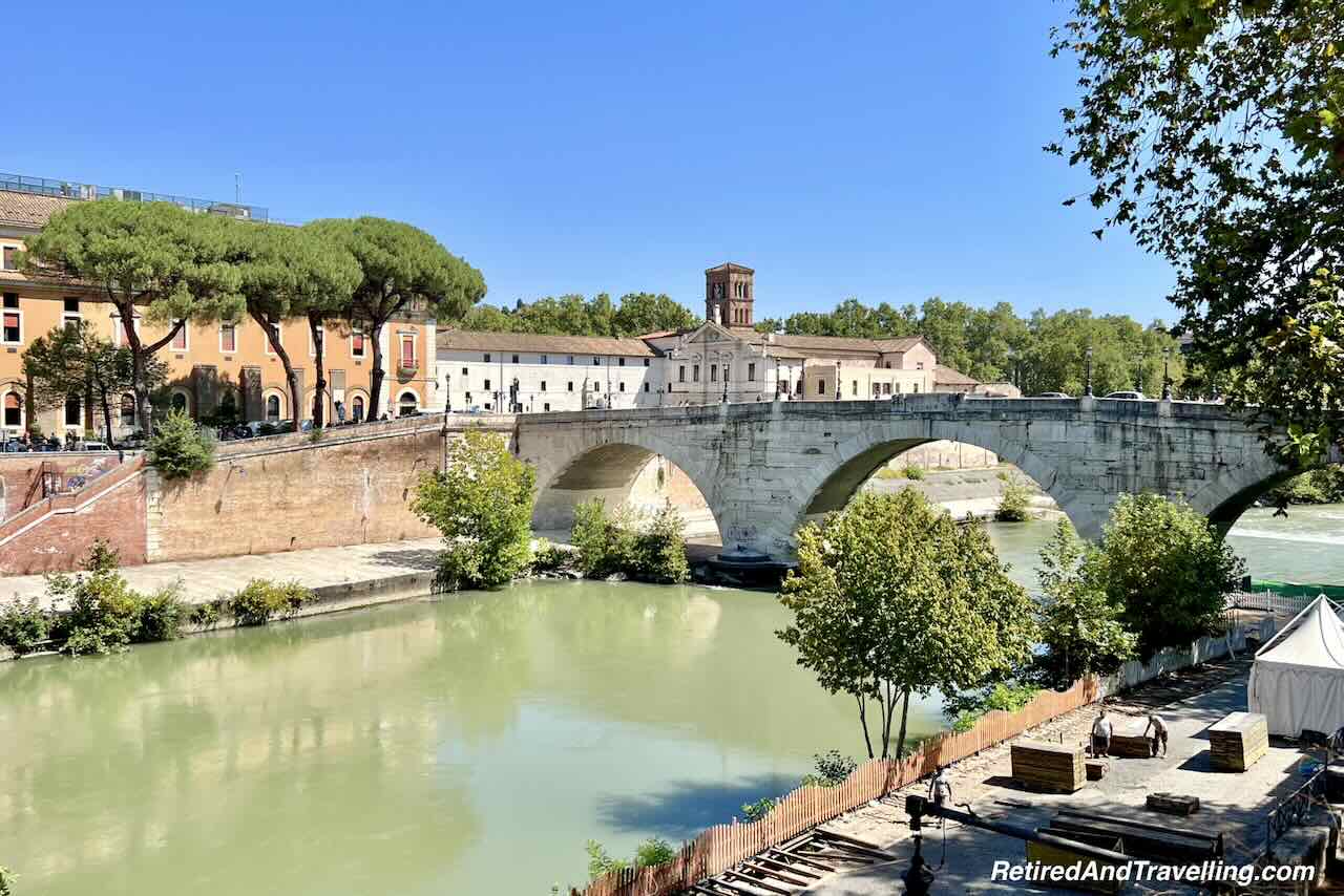 Trastavere Tiber River - Start An Italy Visit In Rome