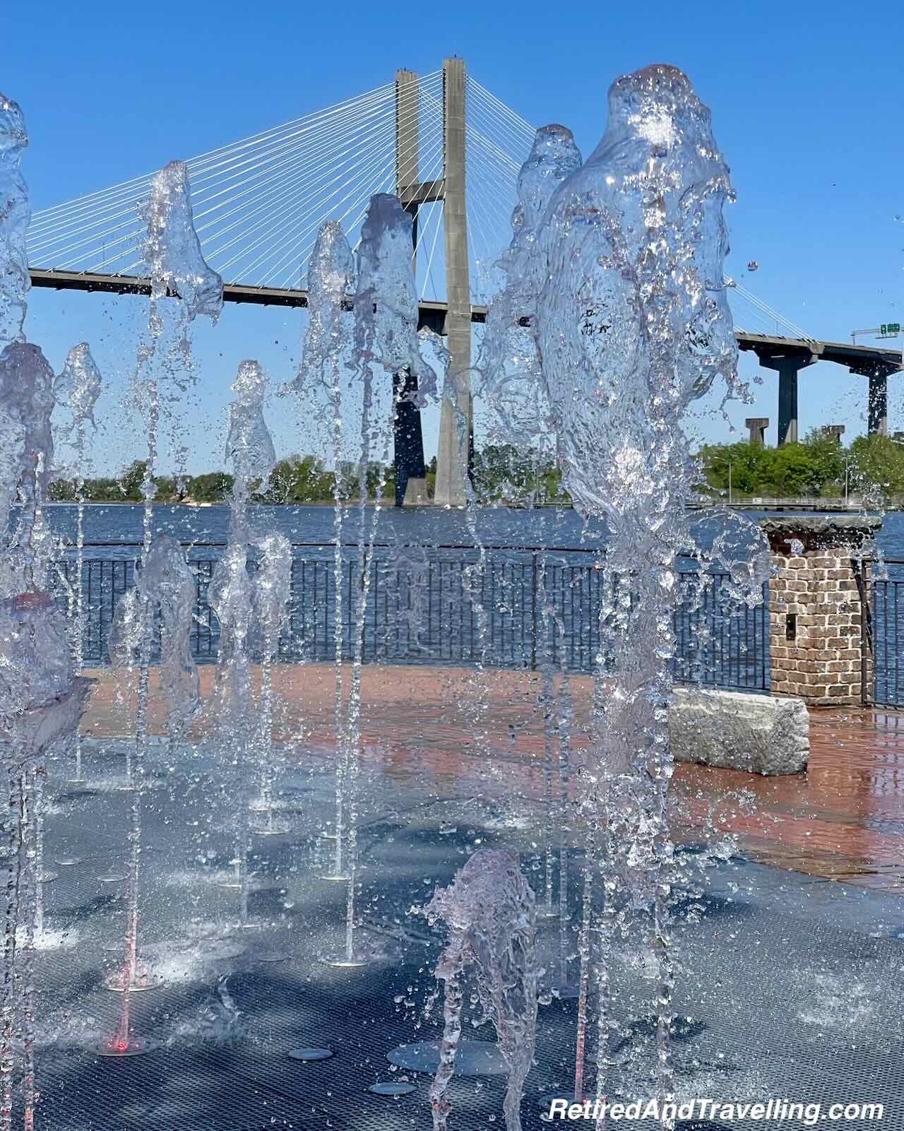 Riverside Fountain and Talmadge Memorial Bridge - Luxury Stay In Savannah Georgia