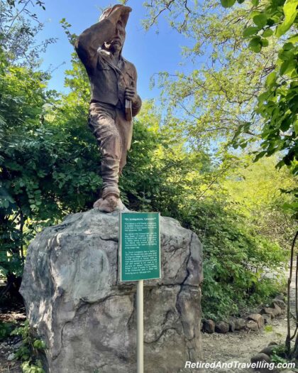 Dr Livingstone Statue