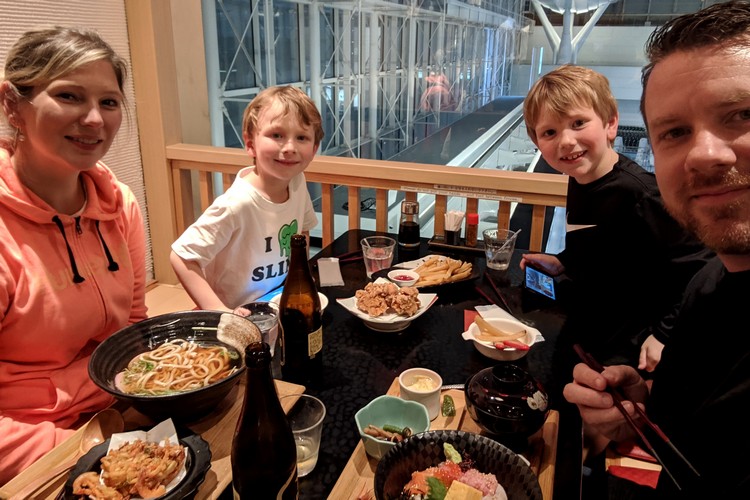 Eating Japanese food at Tokyo Haneda Airport restaurants