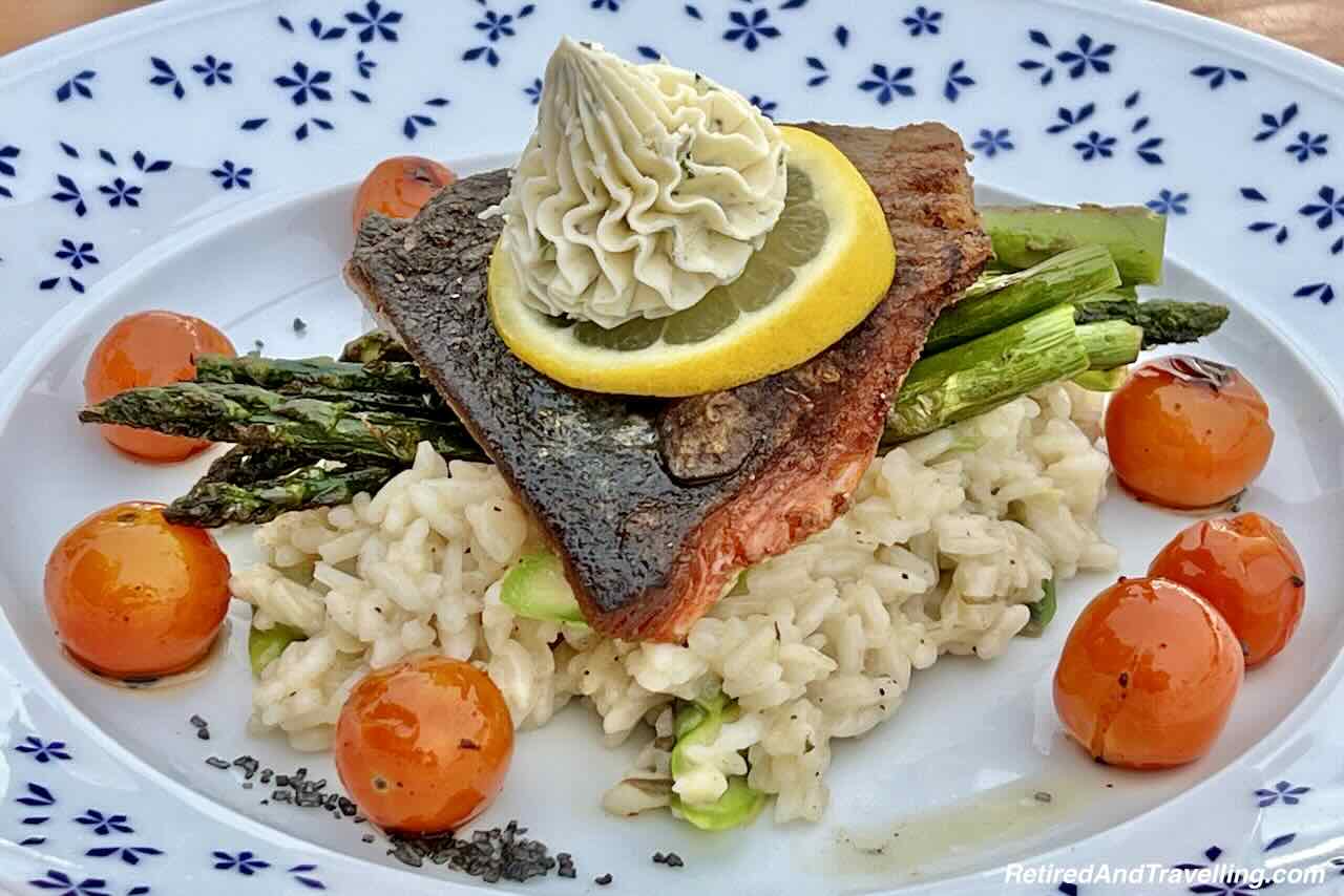 Gernis Farmhouse Salmon - Relaxing Stay At Sparkling Hill Resort in BC Kelowna British Columbia 