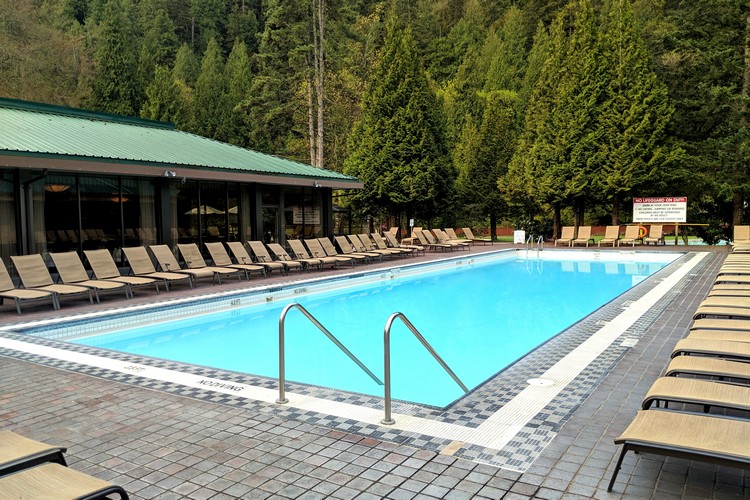 Harrison Hot Springs Resort Pools