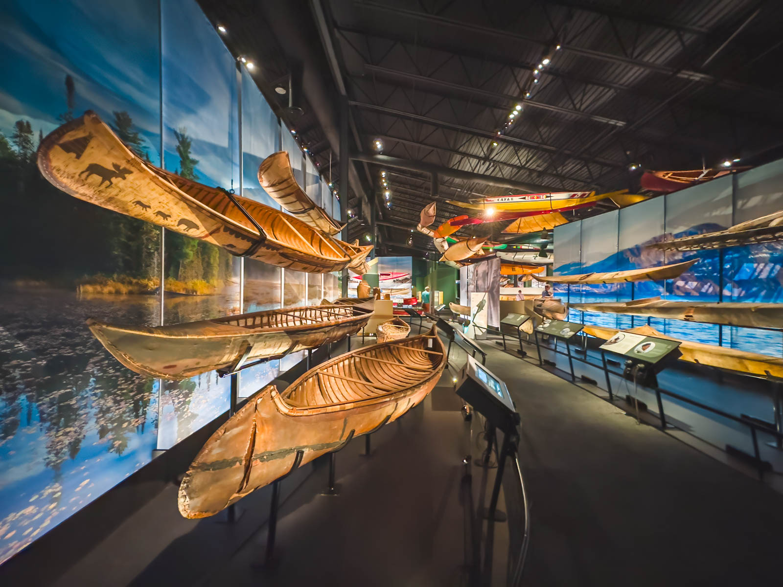 Trent Severn Waterway Le Boat Canadian Canoe Museum