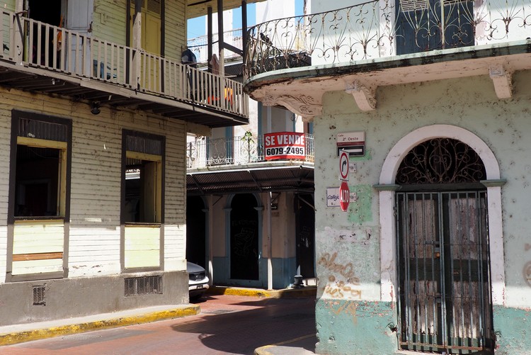 photos of Casco Viejo architecture in Panama City Old Quarter