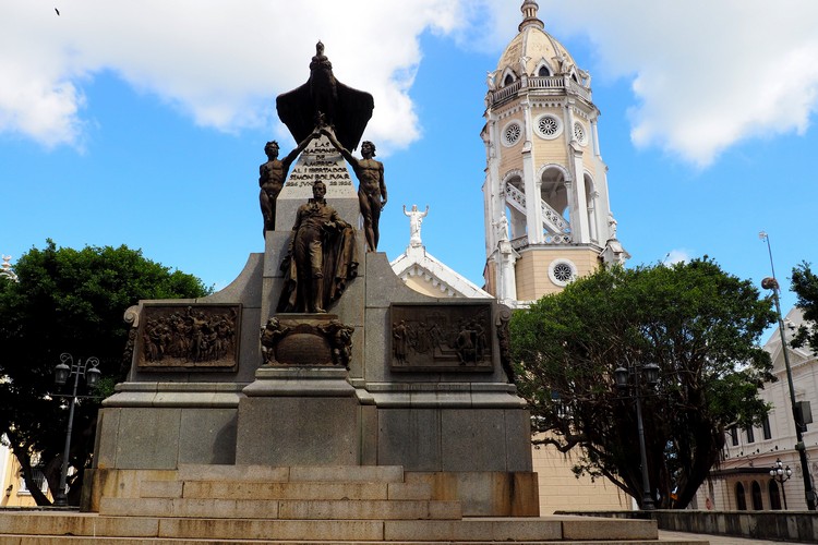 Simon Bolivar Monument Plaza Bolivar Casco Antiguo San Felipe Panama City