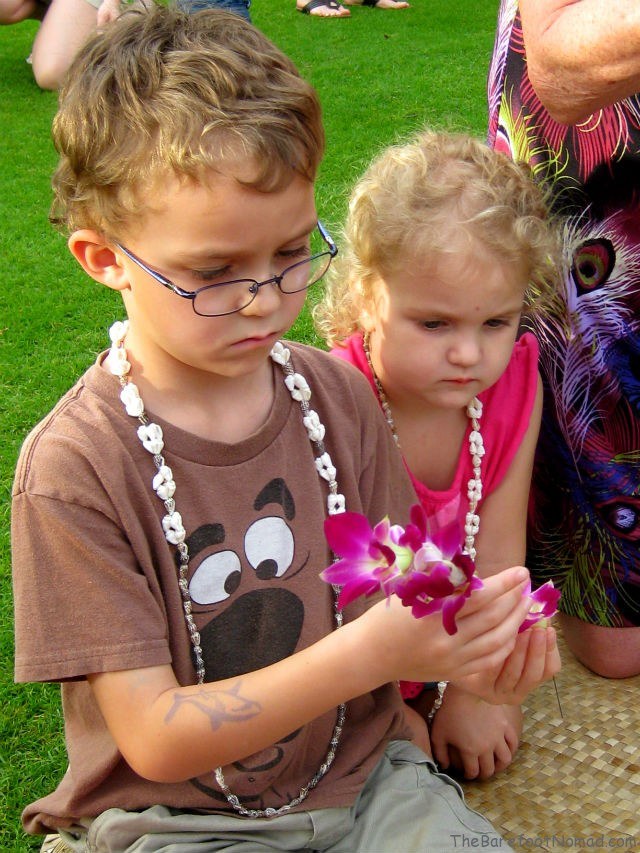 Learning to Make a Flower Lei