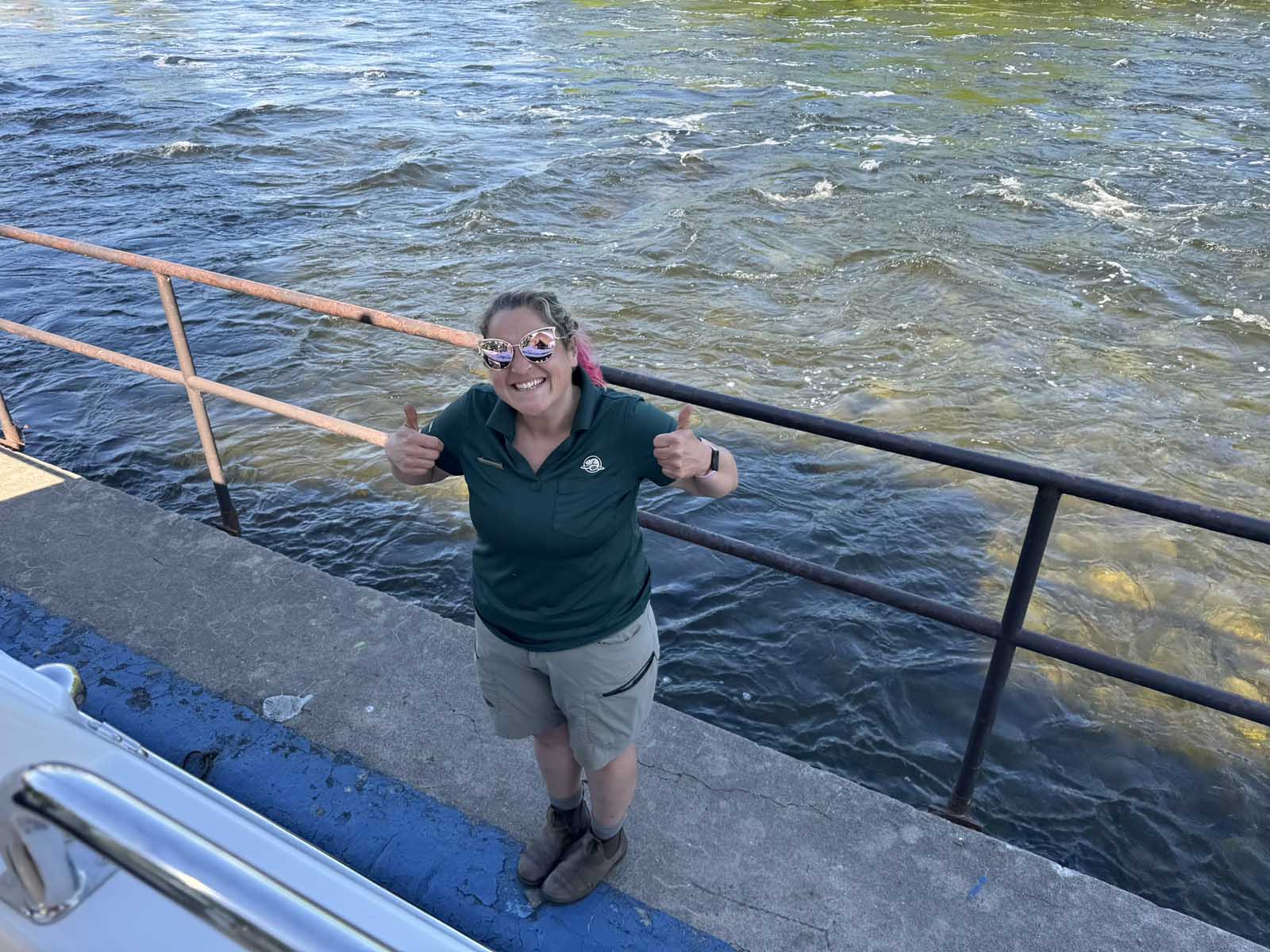 Driving a Le Boat on The Trent Canal 