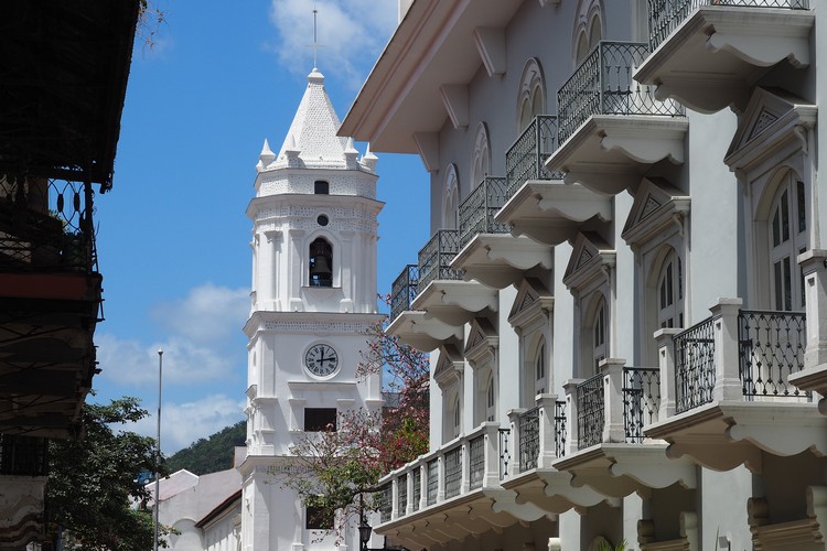 white bell tower of Panama Metropolitan Cathedral, photos of Casco Viejo Panama City